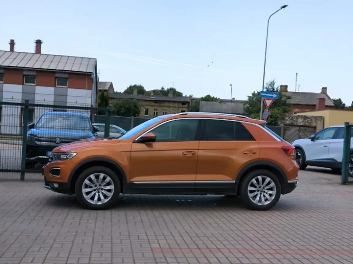 VOLKSWAGEN T-ROC