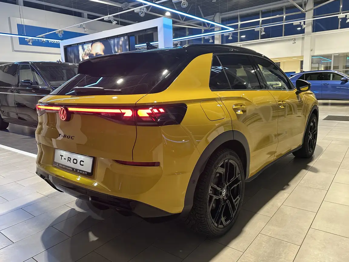 VOLKSWAGEN T-ROC