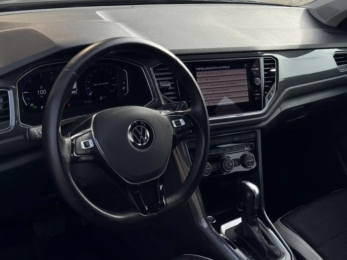 VOLKSWAGEN T-ROC