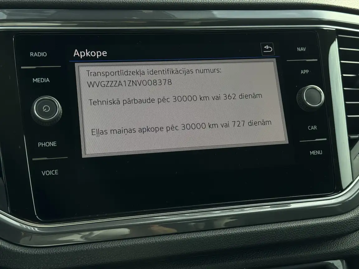 VOLKSWAGEN T-ROC