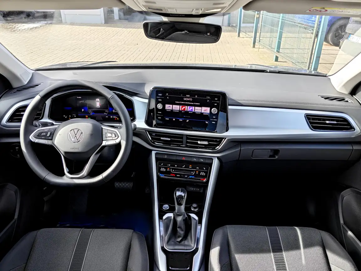VOLKSWAGEN T-ROC