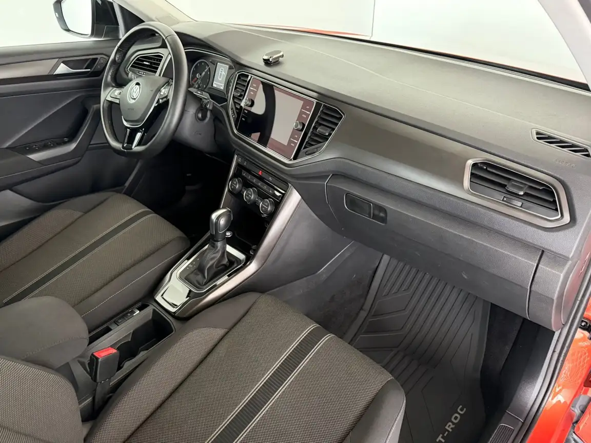 VOLKSWAGEN T-ROC