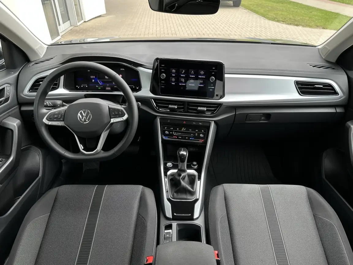 VOLKSWAGEN T-ROC
