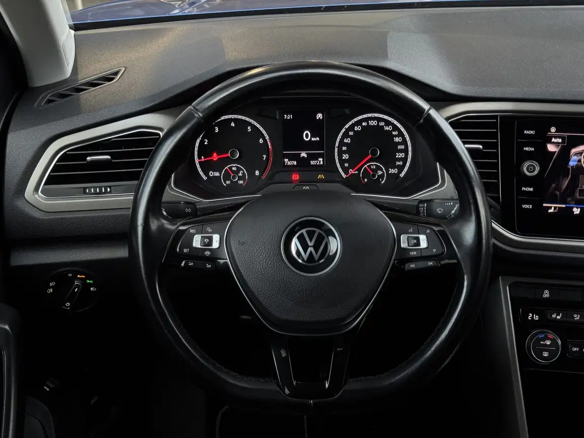VOLKSWAGEN T-ROC