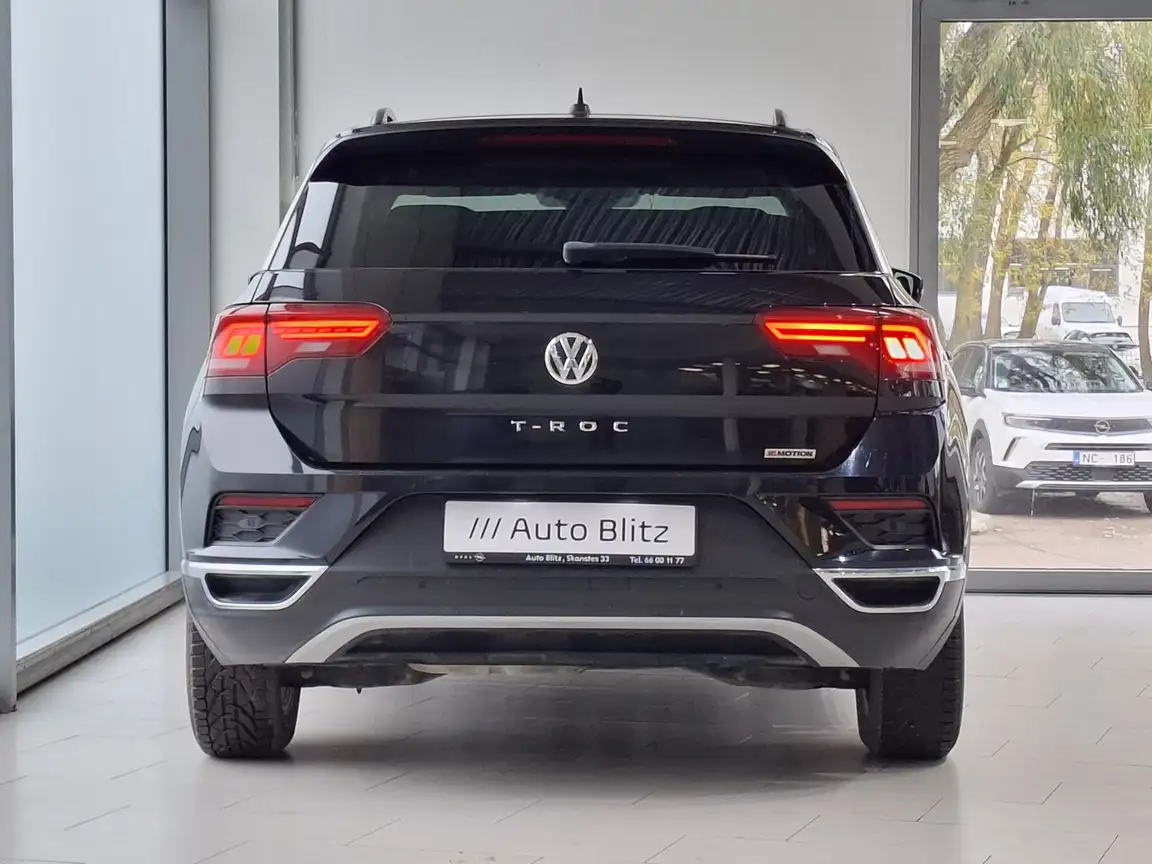 VOLKSWAGEN T-ROC
