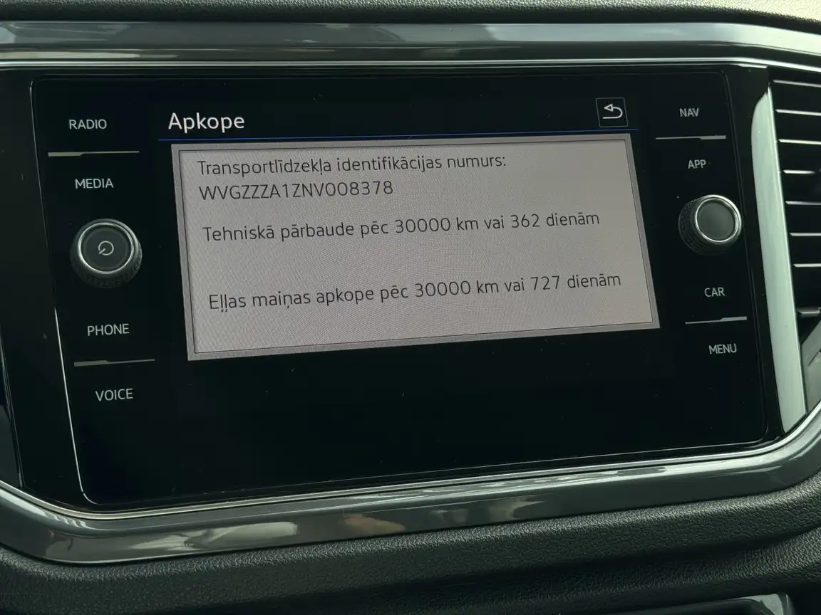 VOLKSWAGEN T-ROC