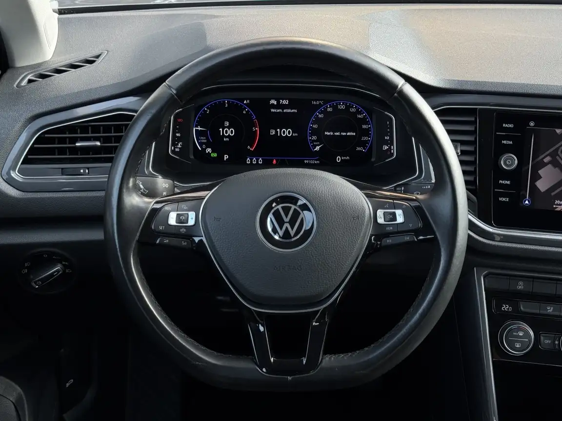 VOLKSWAGEN T-ROC