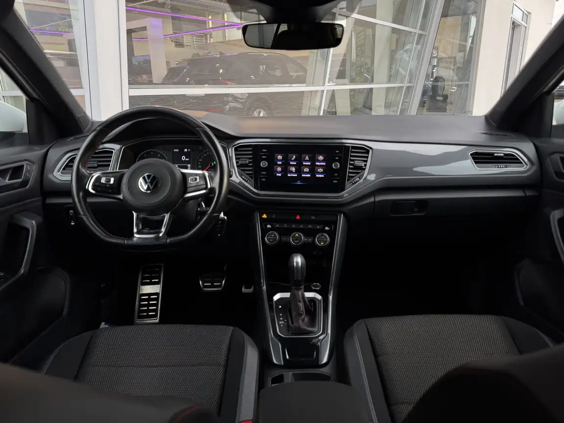 VOLKSWAGEN T-ROC