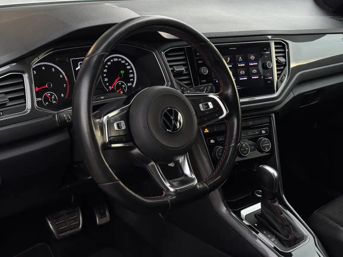 VOLKSWAGEN T-ROC