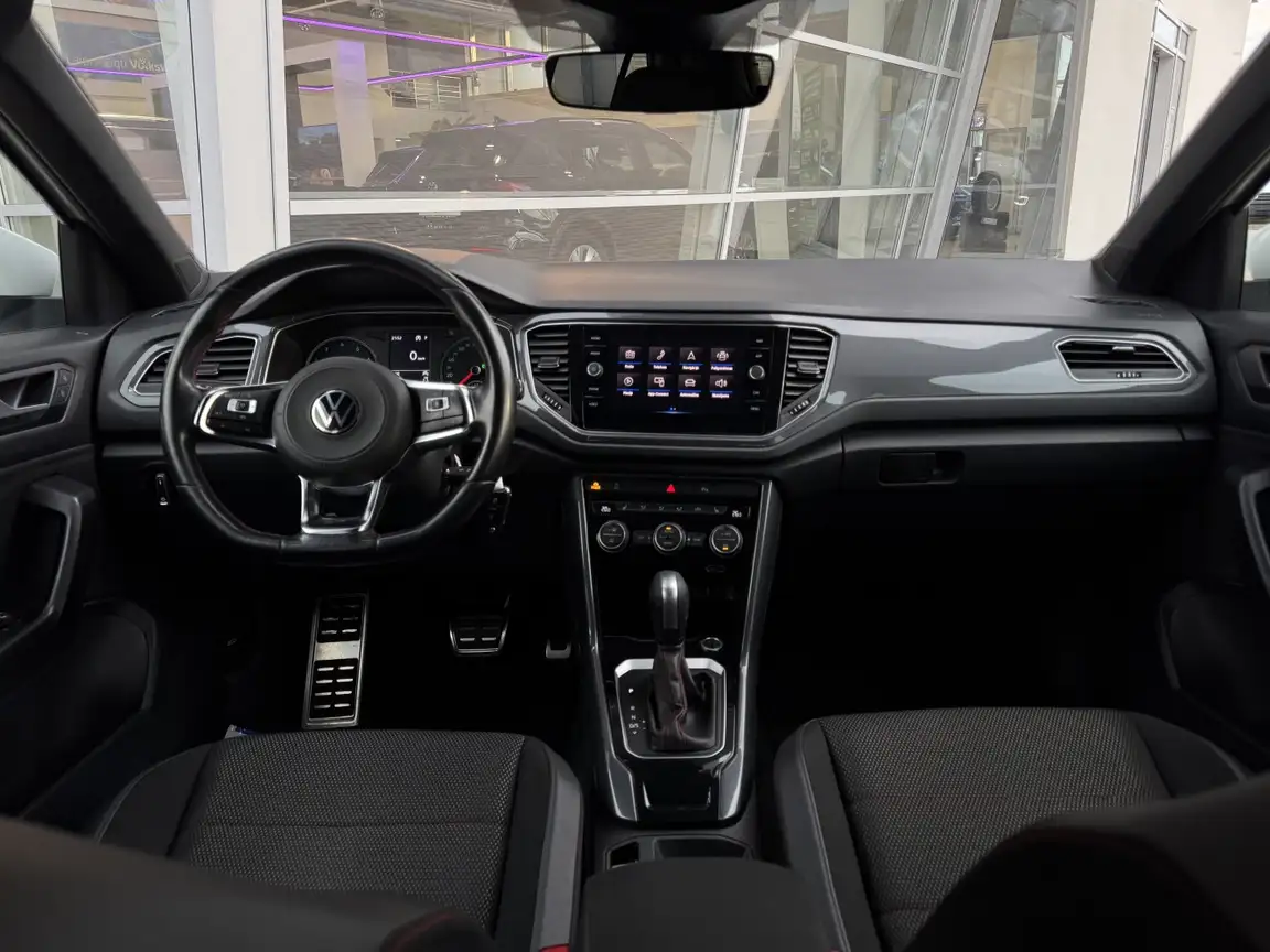 VOLKSWAGEN T-ROC
