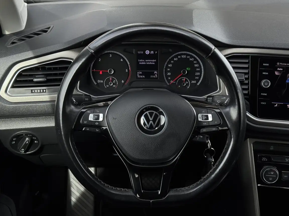 VOLKSWAGEN T-ROC