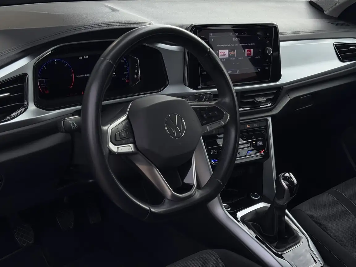 VOLKSWAGEN T-ROC