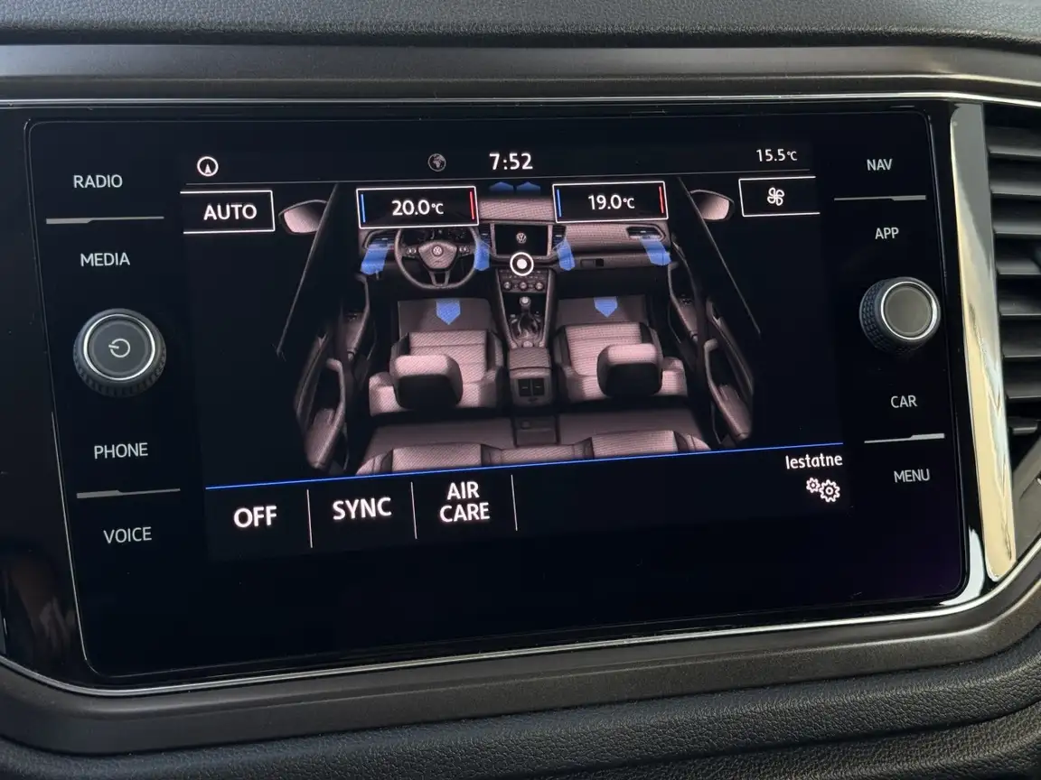 VOLKSWAGEN T-ROC
