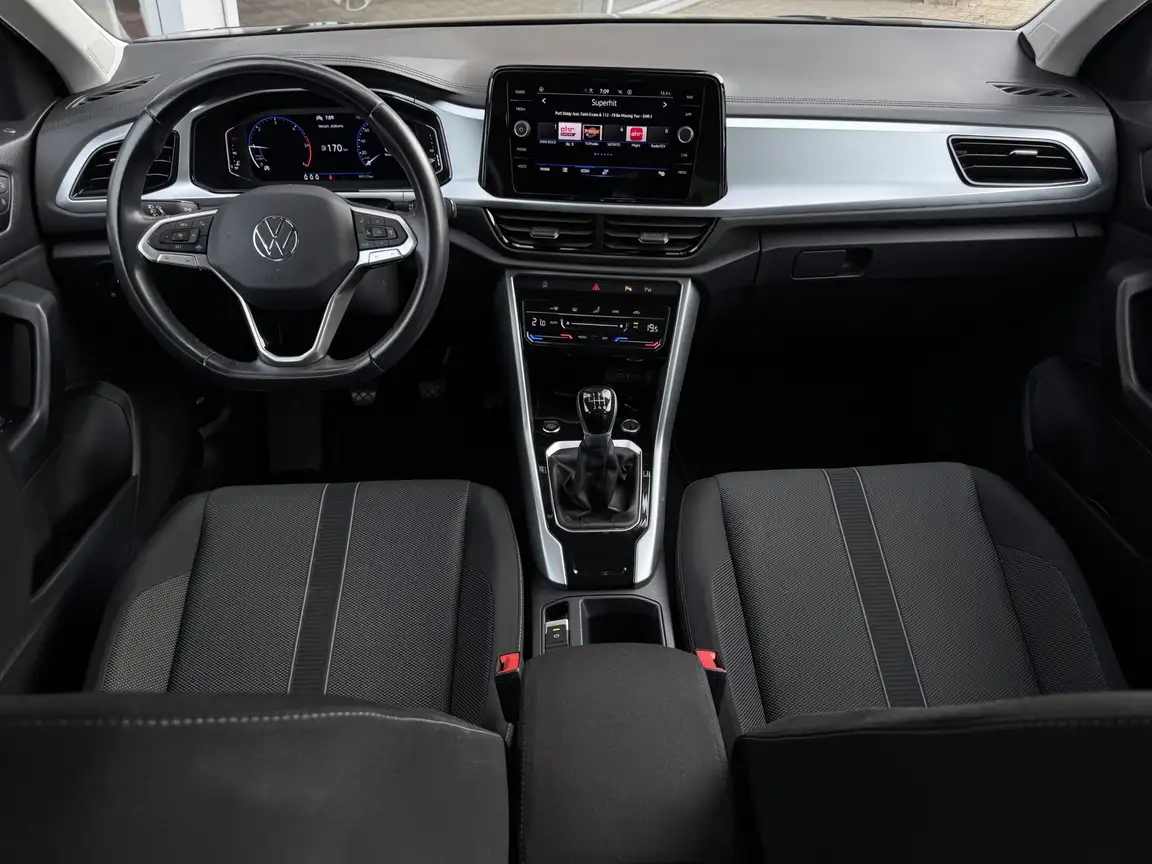 VOLKSWAGEN T-ROC