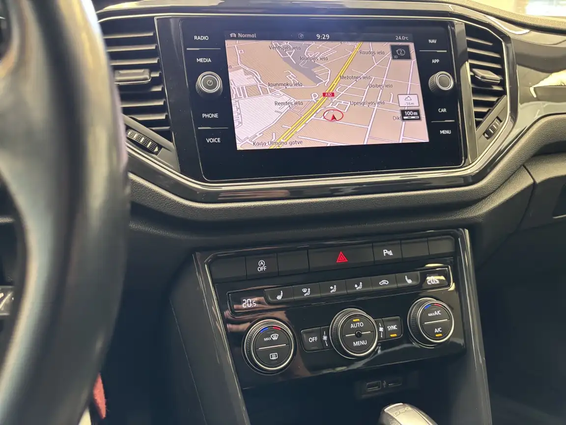 VOLKSWAGEN T-ROC