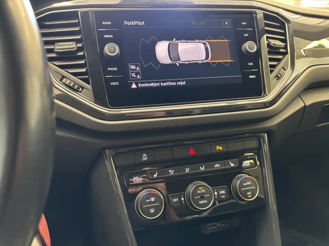 VOLKSWAGEN T-ROC