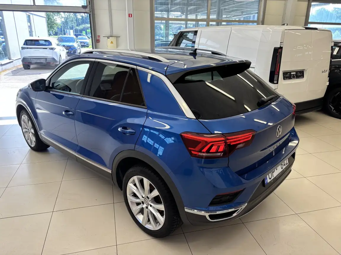 VOLKSWAGEN T-ROC