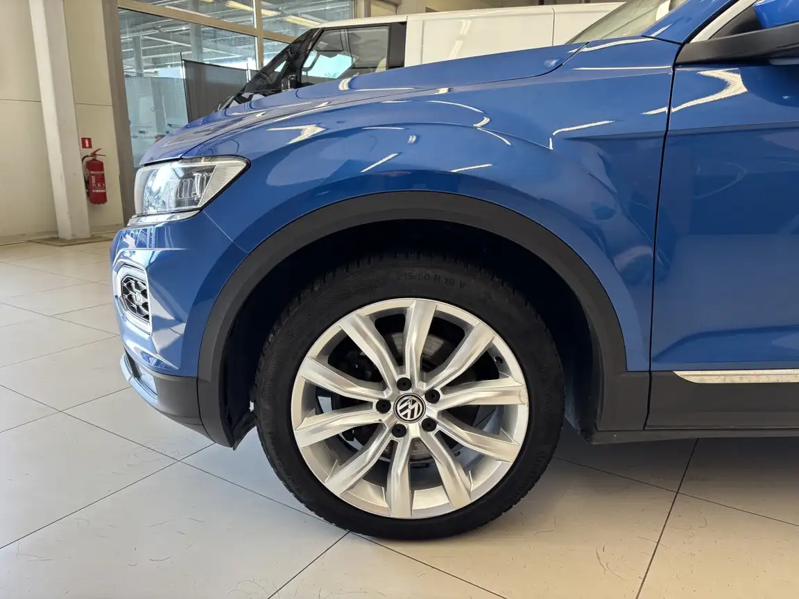 VOLKSWAGEN T-ROC