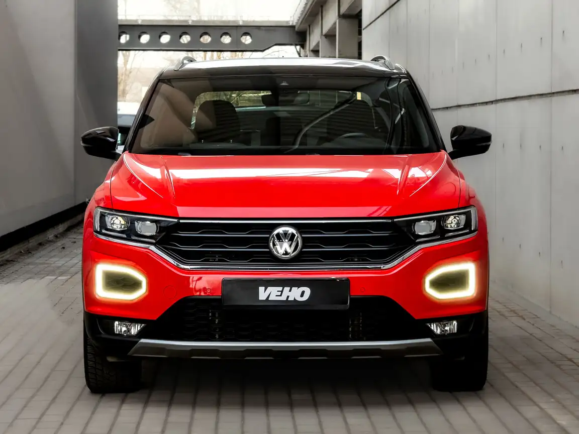VOLKSWAGEN T-ROC
