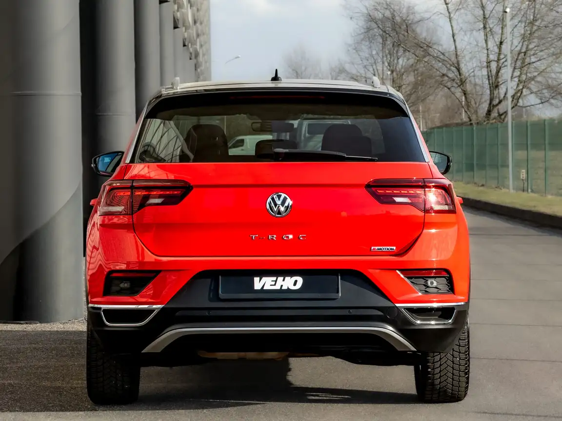 VOLKSWAGEN T-ROC