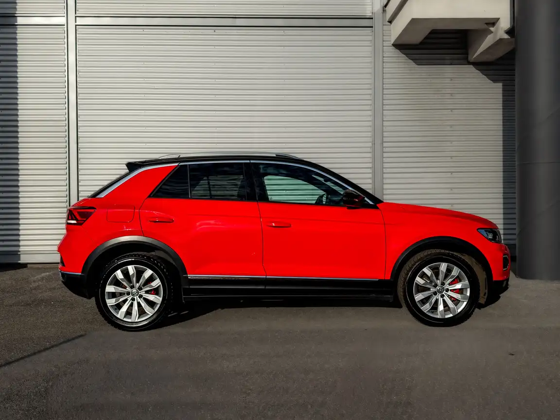 VOLKSWAGEN T-ROC