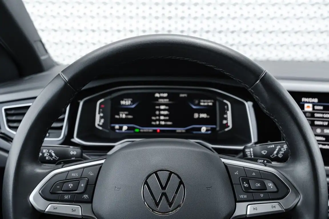 VOLKSWAGEN TAIGO