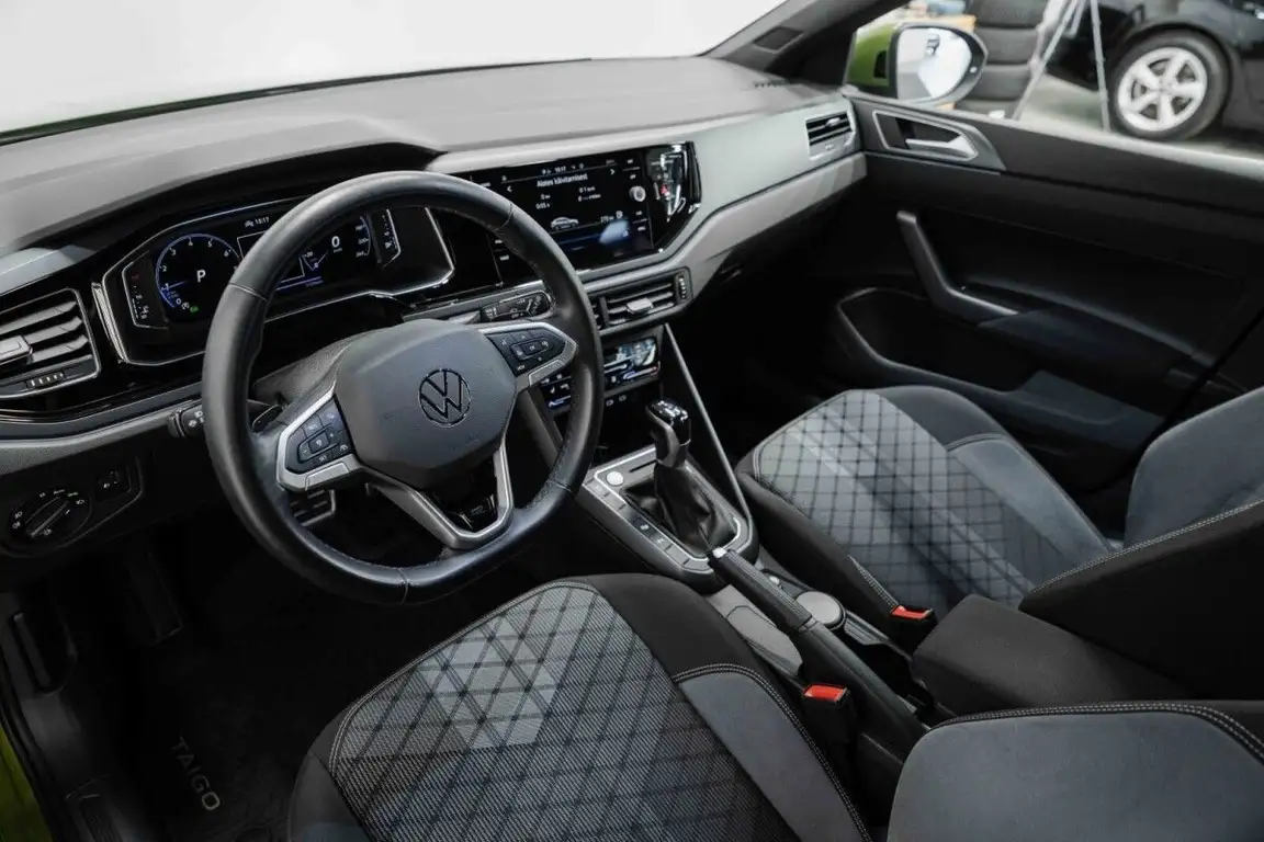 VOLKSWAGEN TAIGO