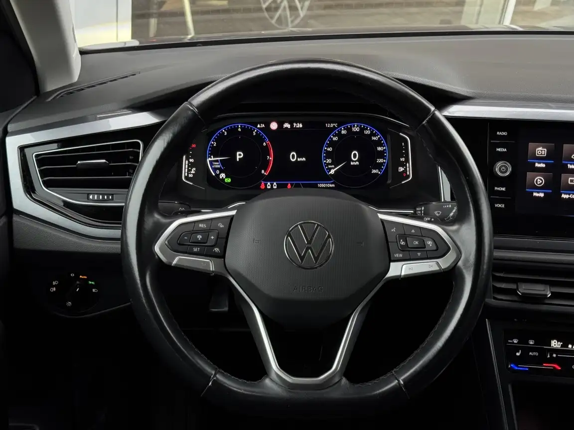 VOLKSWAGEN TAIGO