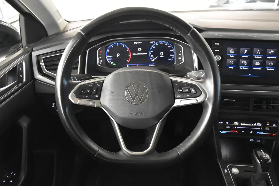VOLKSWAGEN TAIGO