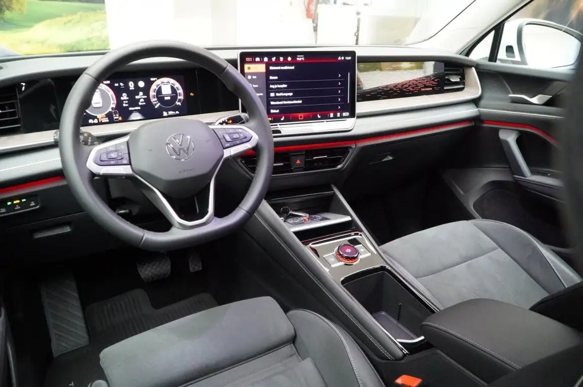 VOLKSWAGEN TAYRON