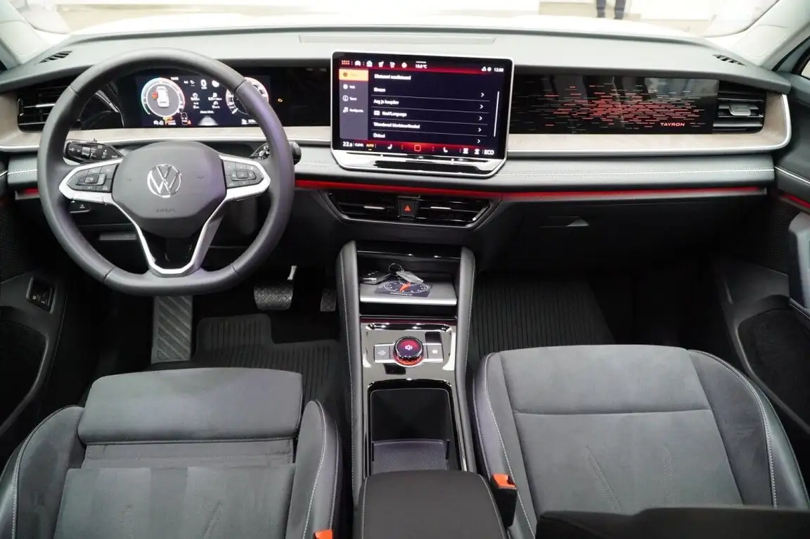 VOLKSWAGEN TAYRON