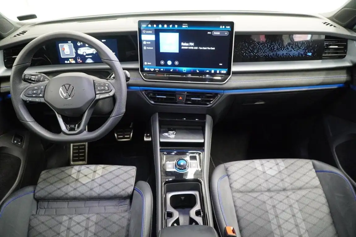VOLKSWAGEN TAYRON