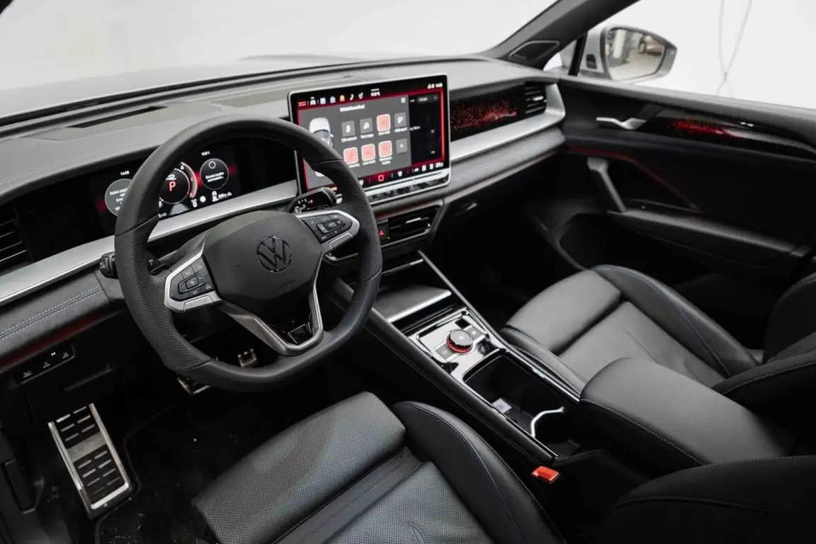 VOLKSWAGEN TAYRON