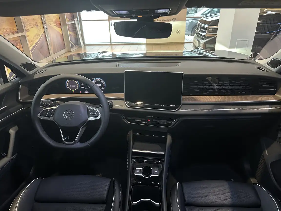 VOLKSWAGEN TAYRON