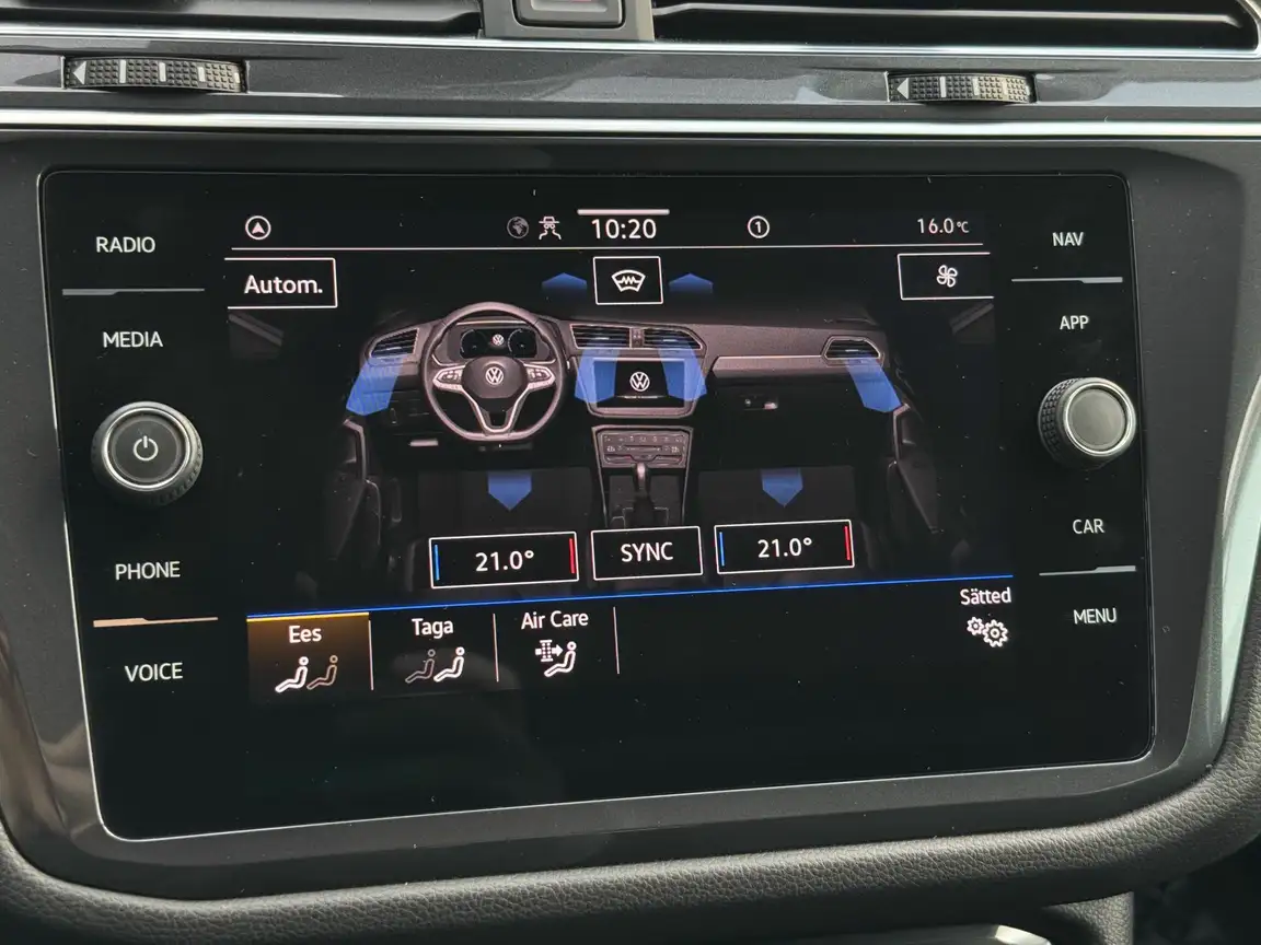 VOLKSWAGEN TIGUAN