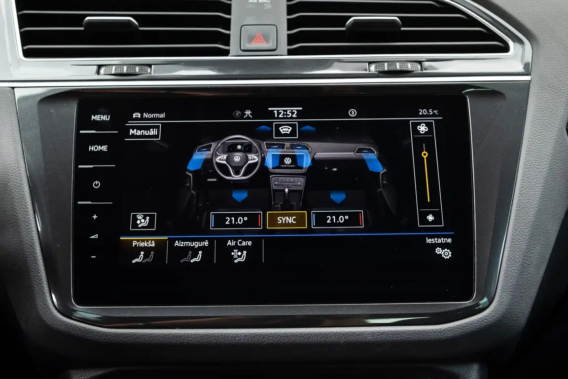 VOLKSWAGEN TIGUAN
