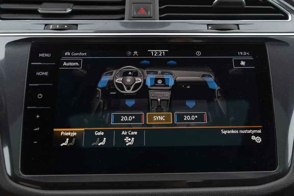 VOLKSWAGEN TIGUAN