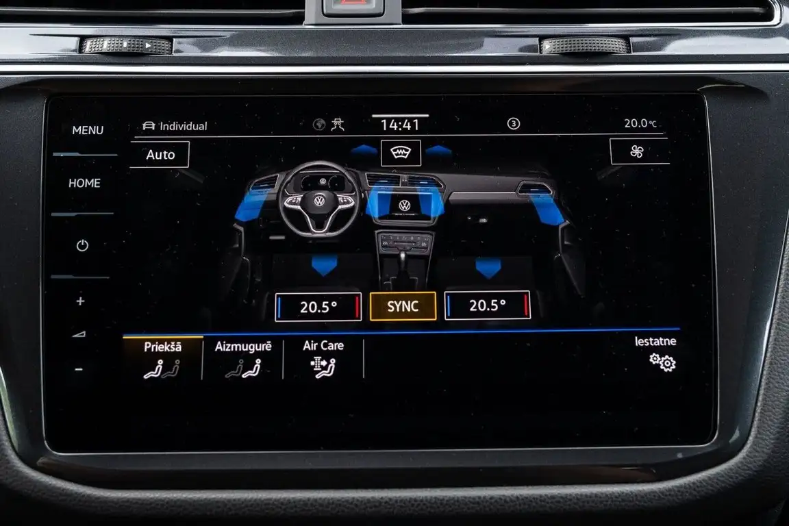 VOLKSWAGEN TIGUAN