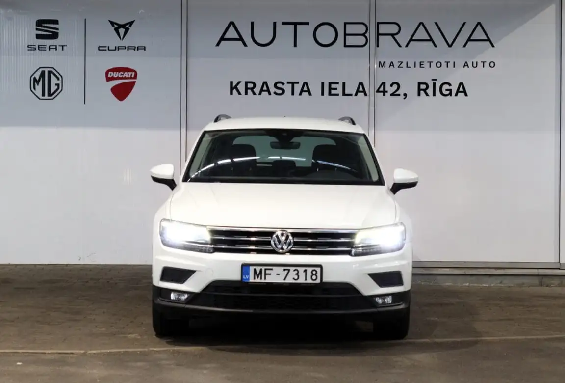 VOLKSWAGEN TIGUAN