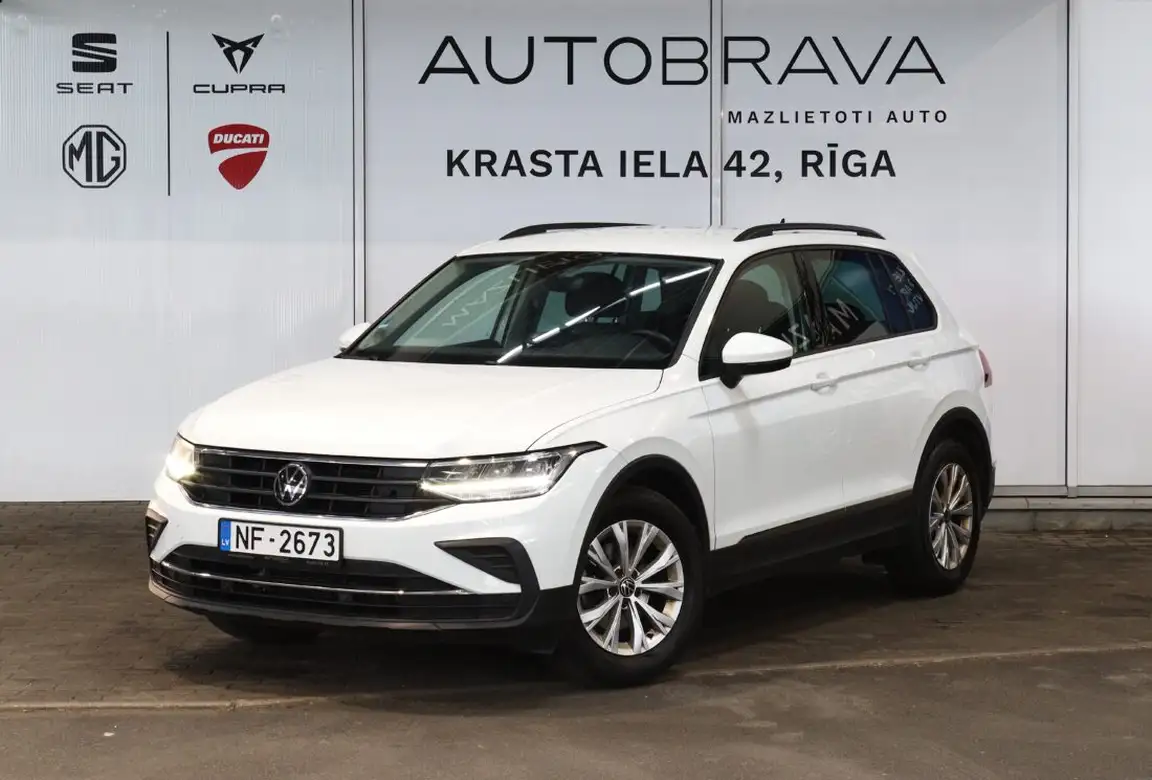 VOLKSWAGEN TIGUAN