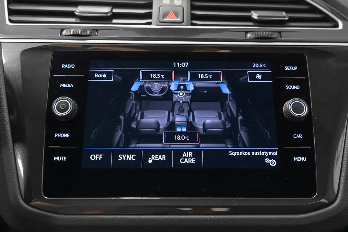 VOLKSWAGEN TIGUAN