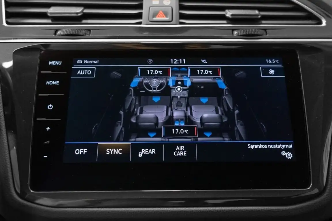 VOLKSWAGEN TIGUAN