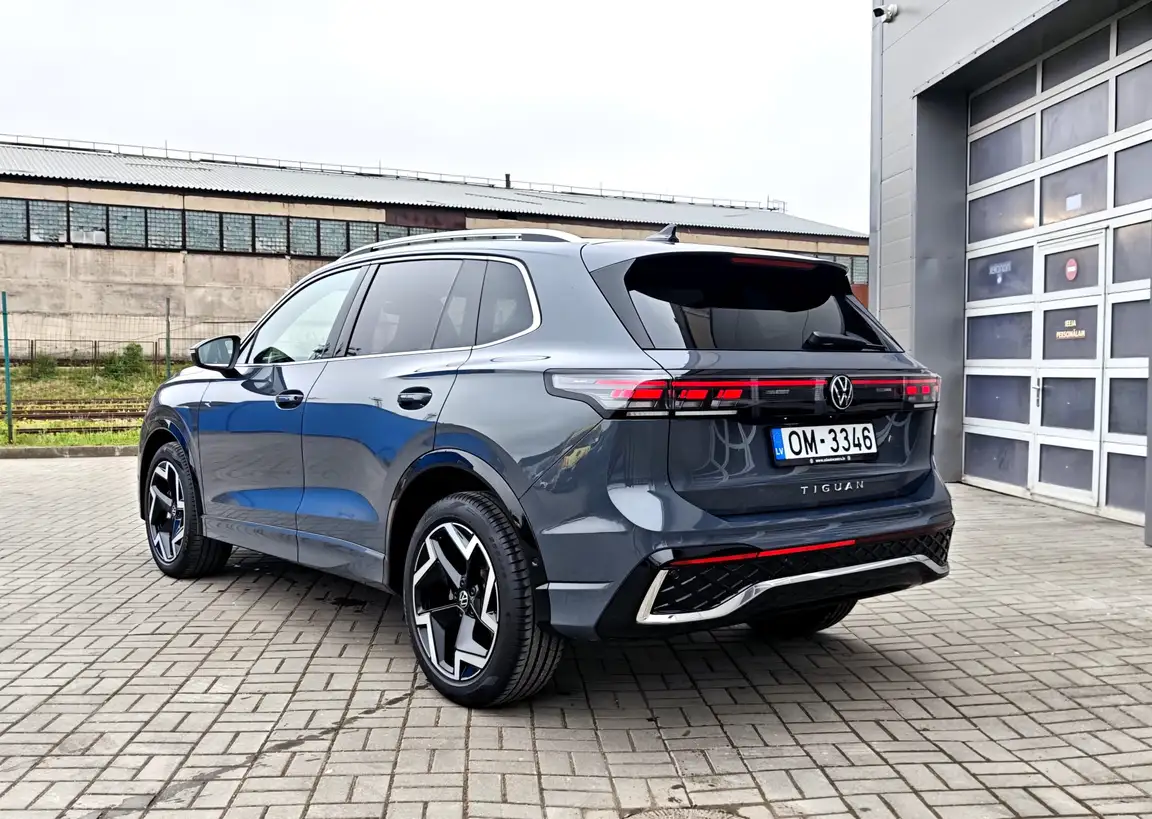 VOLKSWAGEN TIGUAN