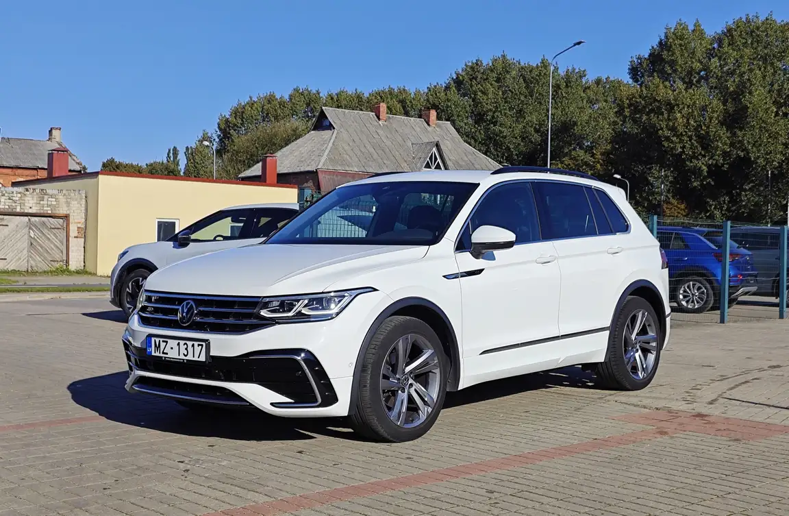 VOLKSWAGEN TIGUAN