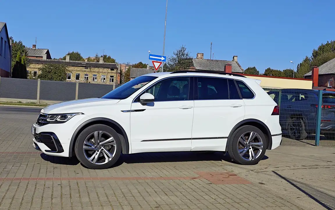 VOLKSWAGEN TIGUAN