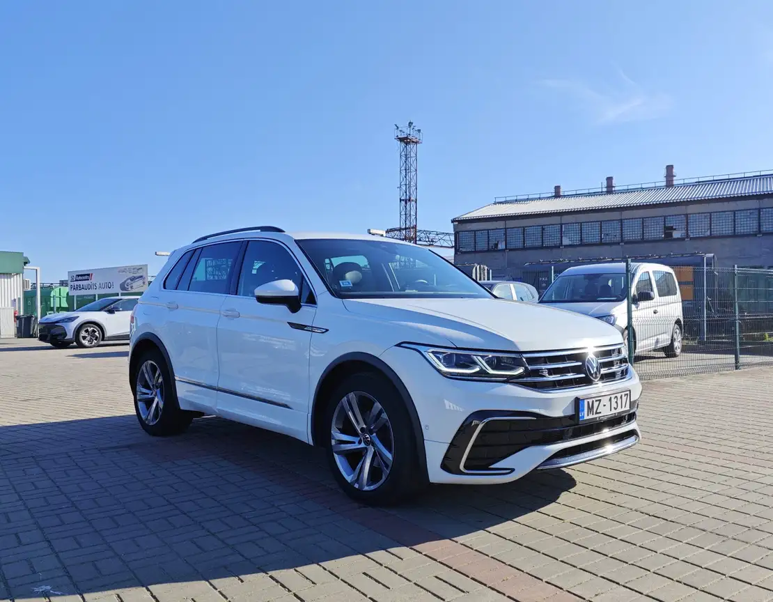 VOLKSWAGEN TIGUAN