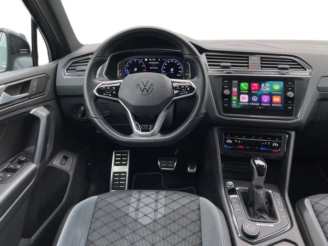 VOLKSWAGEN TIGUAN