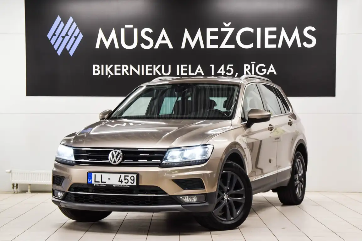 VOLKSWAGEN TIGUAN