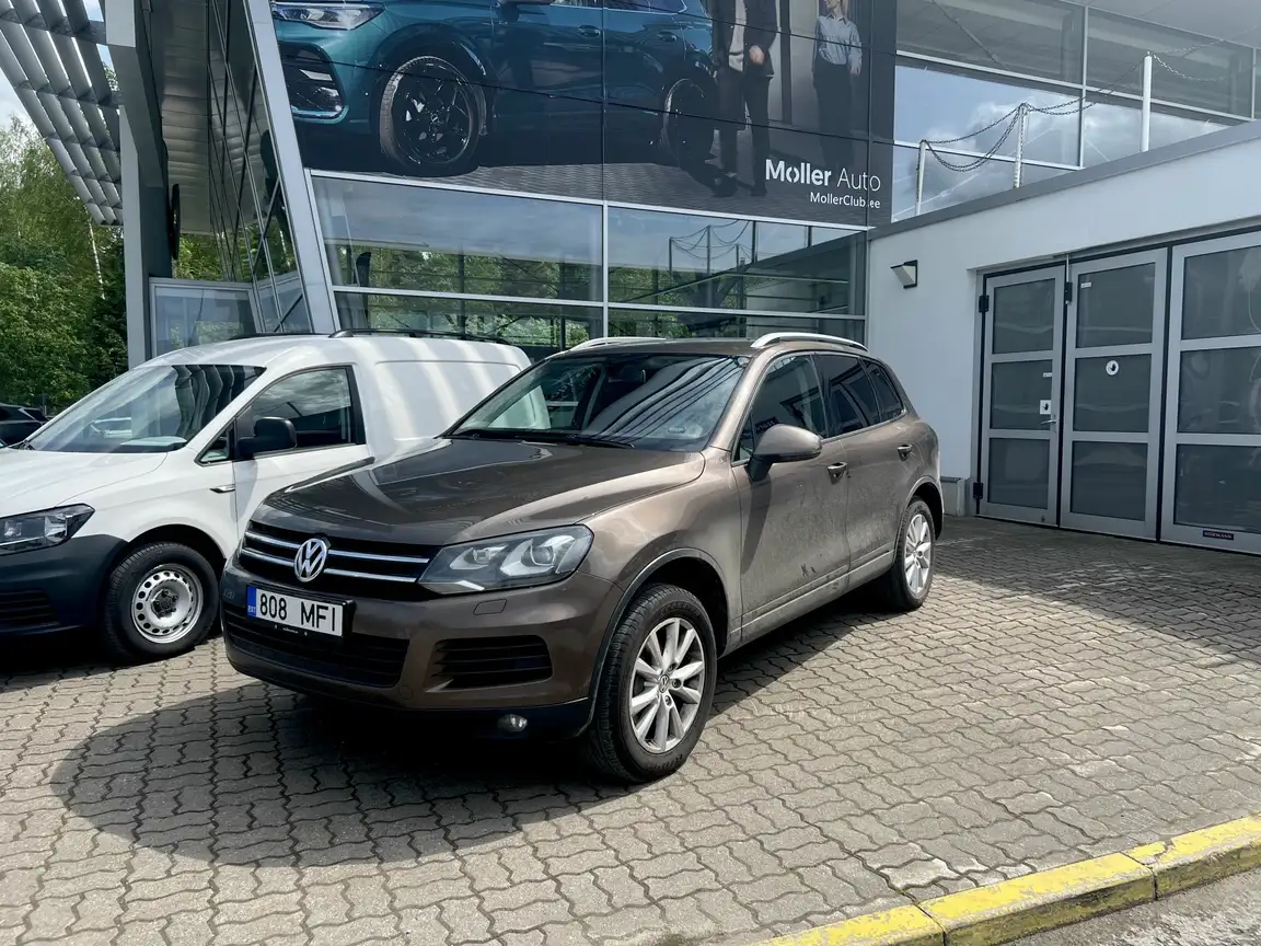 VOLKSWAGEN TOUAREG