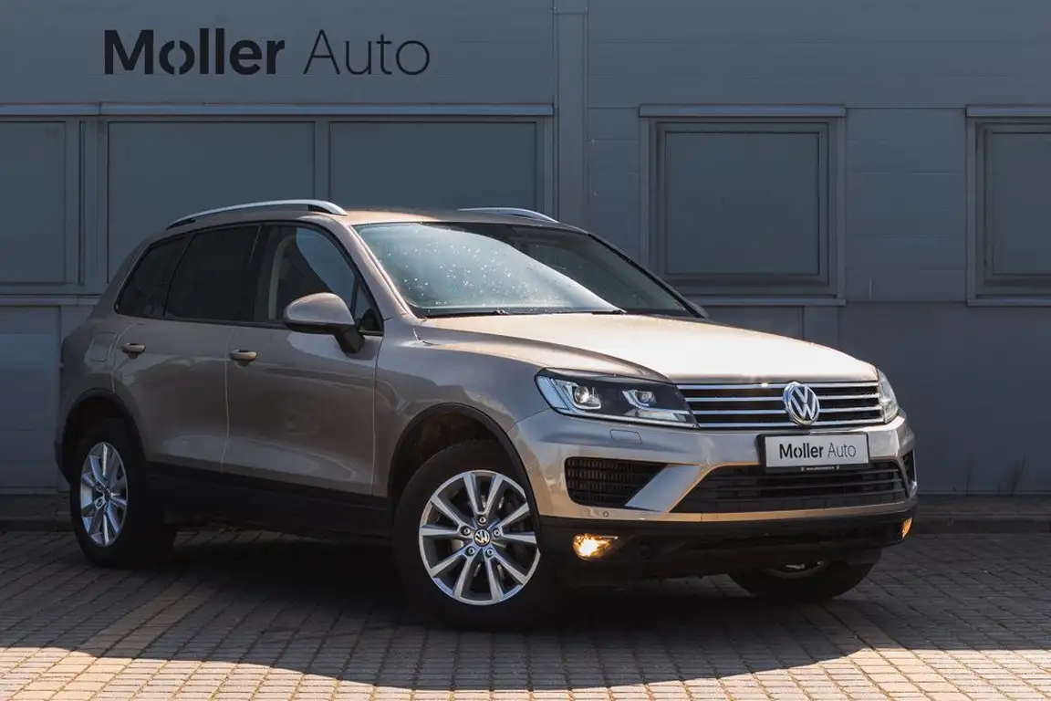 VOLKSWAGEN TOUAREG